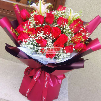 西宁30朵红玫瑰百合，做你余生故事里的人